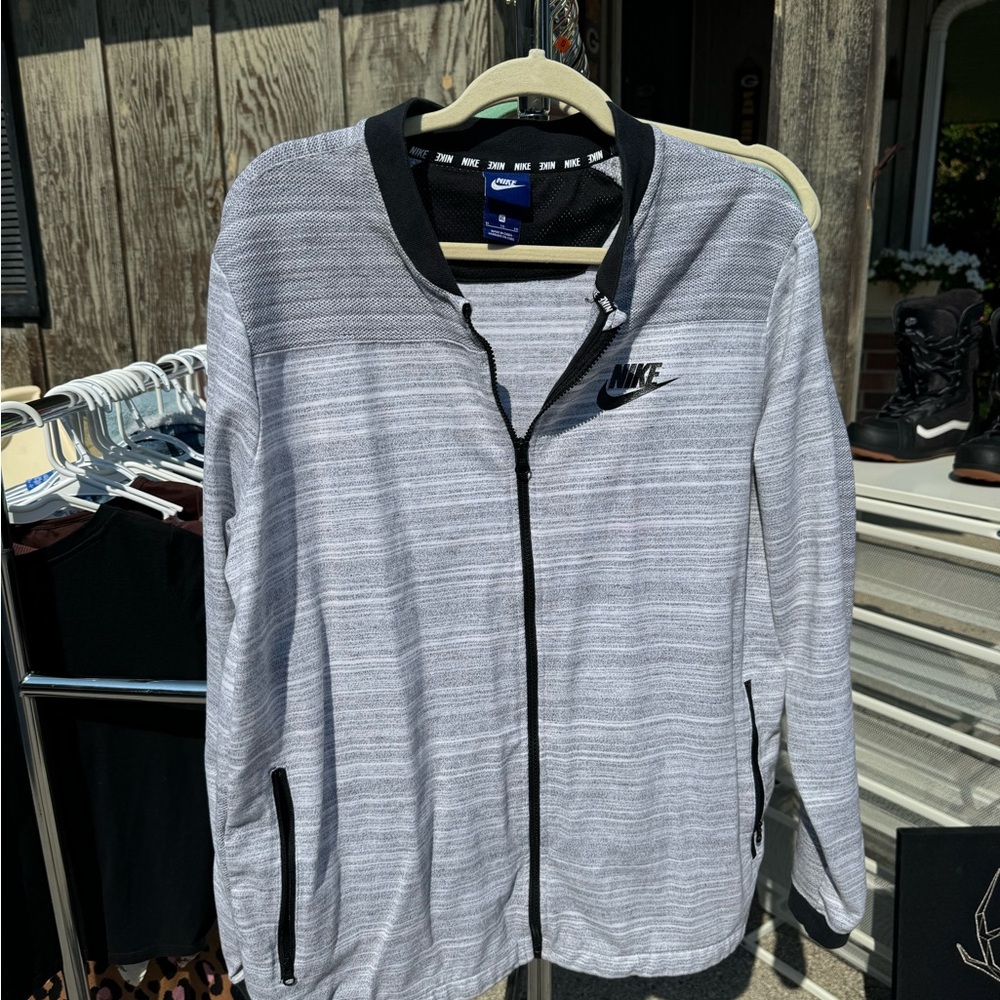 Lightweight Nike jacket extra large - Picture 5 of 5